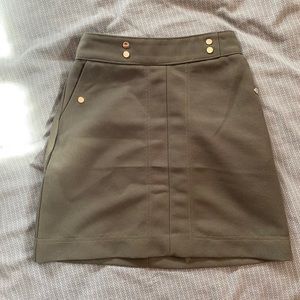 H&M army green zip up skirt